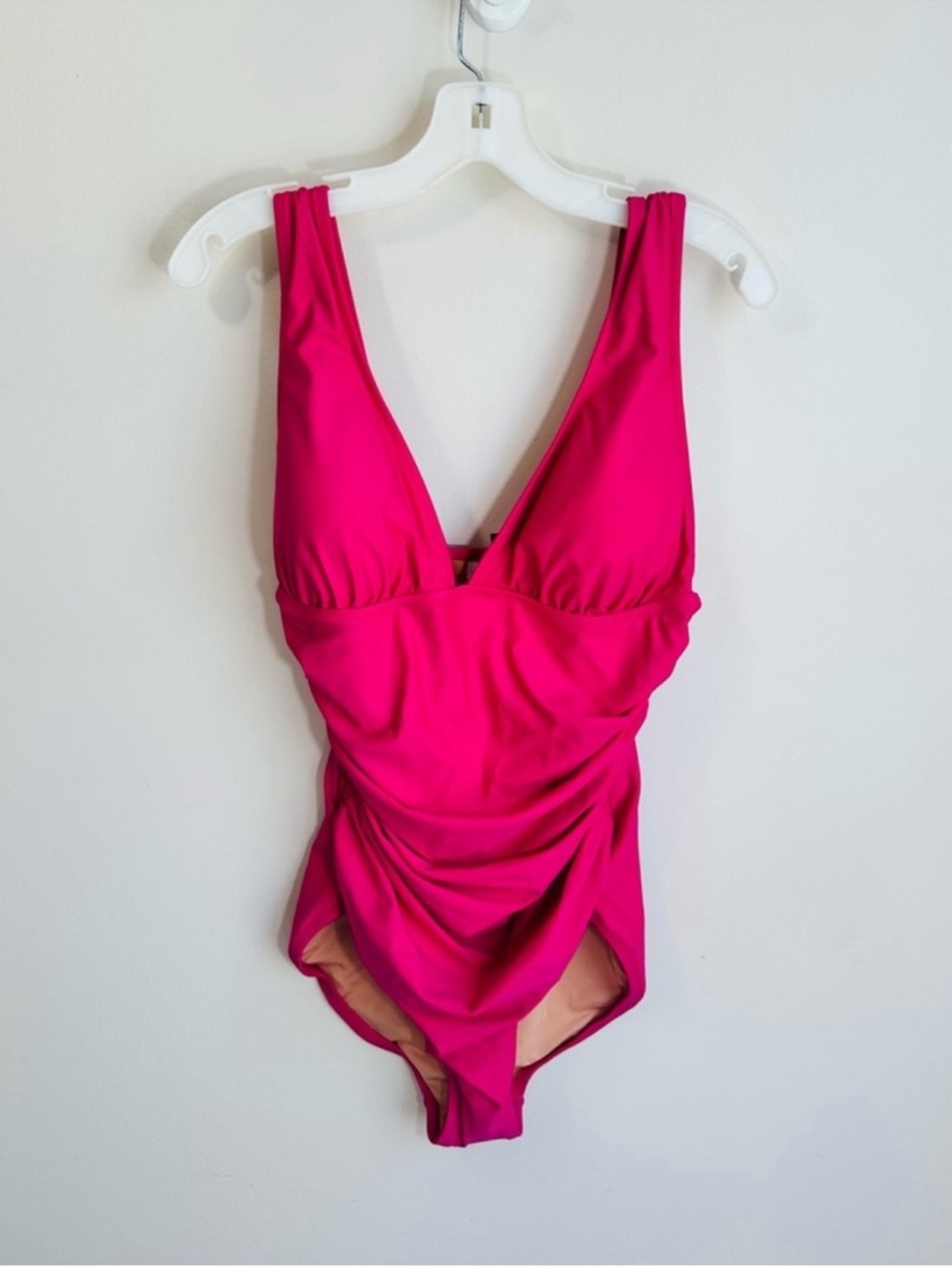 NWT J. Crew V-Neck Ruched One Piece Swimsuit in Radiant Fuchsia Size 6 - Picture 2 of 16